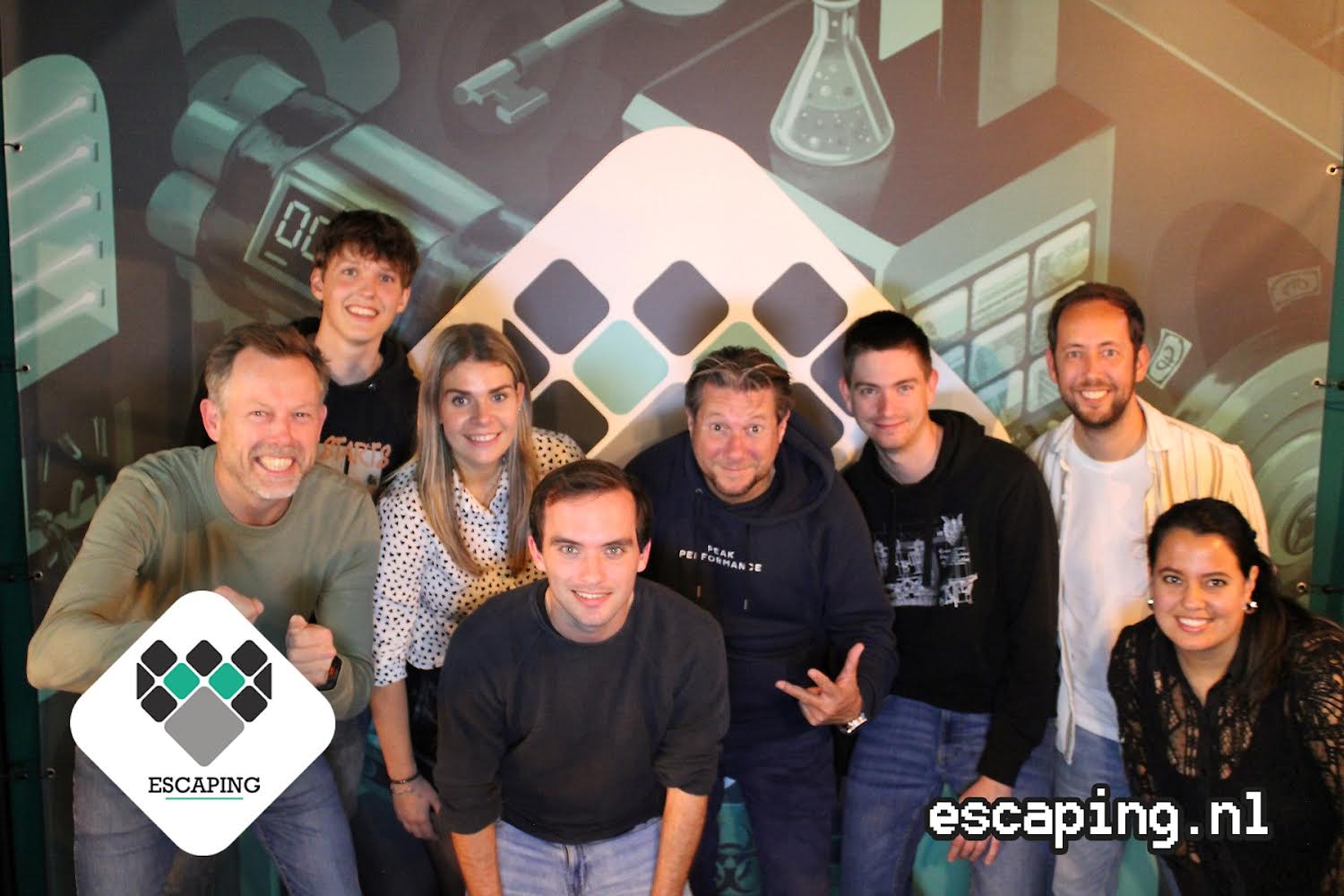 Groepsfoto-bij-escaperoom